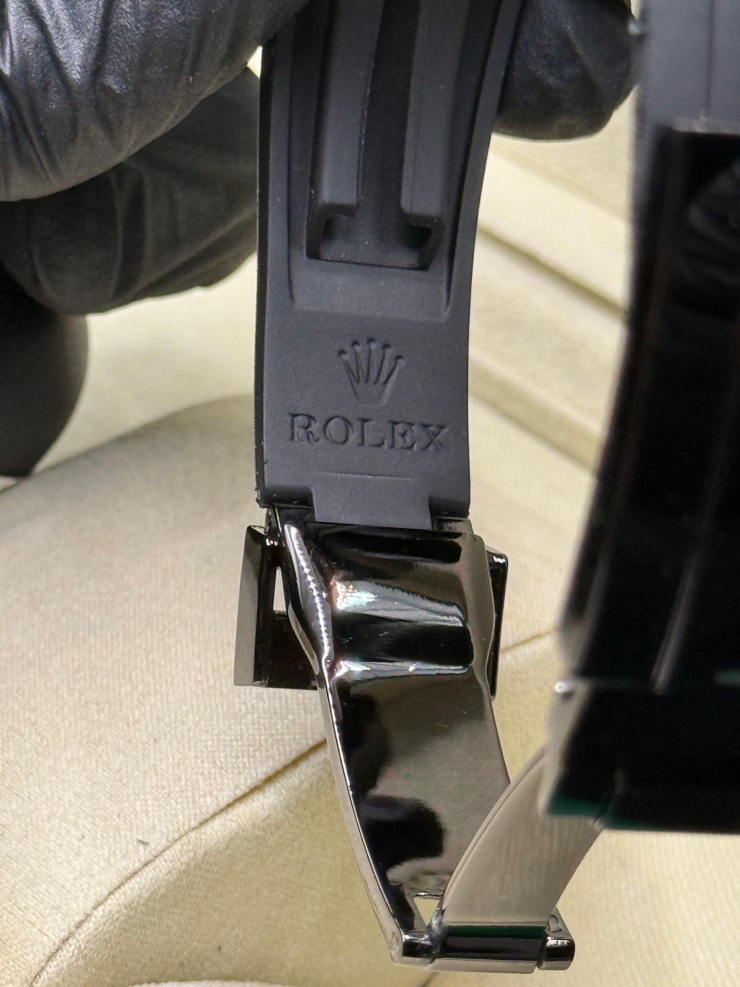 Rolex submariner strap with rotating  black dial  date just